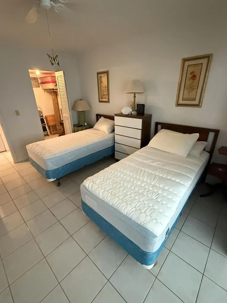 3160 Lake Osborne Drive Lake Worth Beach FL 33461