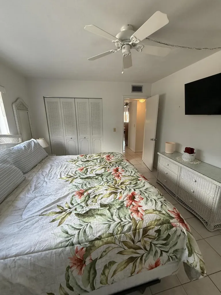 3160 Lake Osborne Drive Lake Worth Beach FL 33461