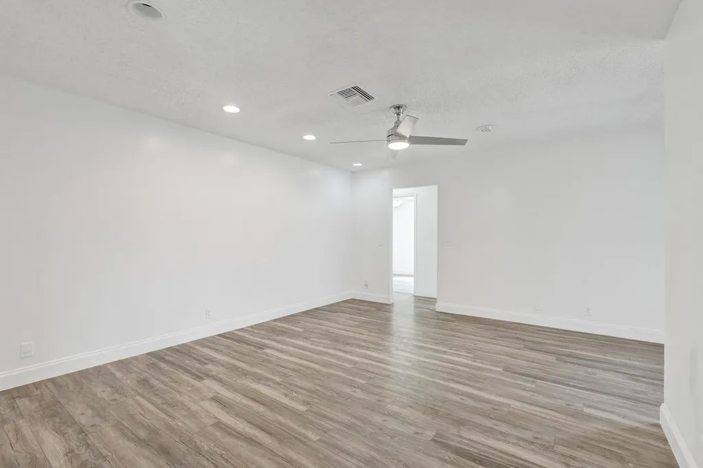 5127 E Woodstone Circle Circle E Lake Worth FL 33463