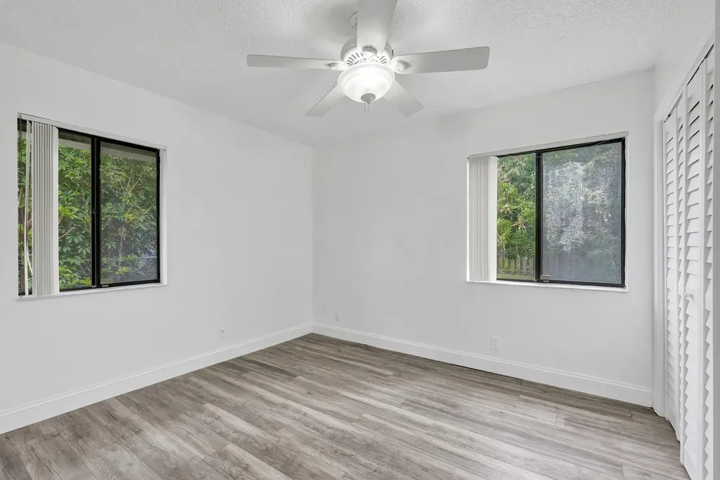 5127 E Woodstone Circle Circle E Lake Worth FL 33463