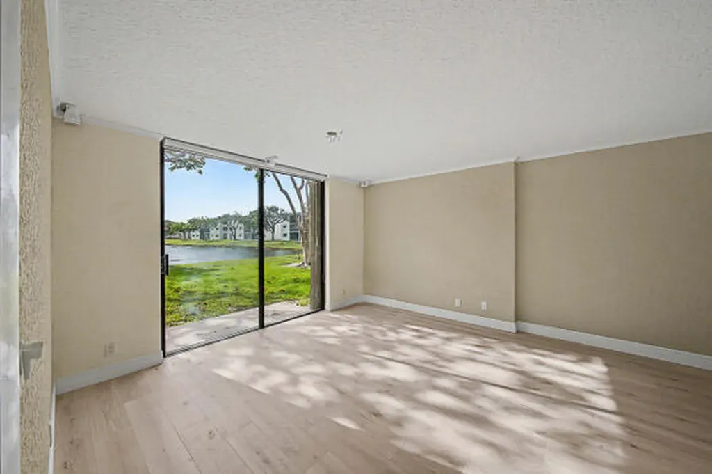 15075 Witney Road Delray Beach FL 33484
