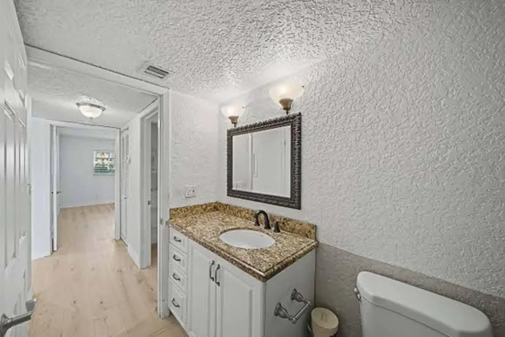 15075 Witney Road Delray Beach FL 33484