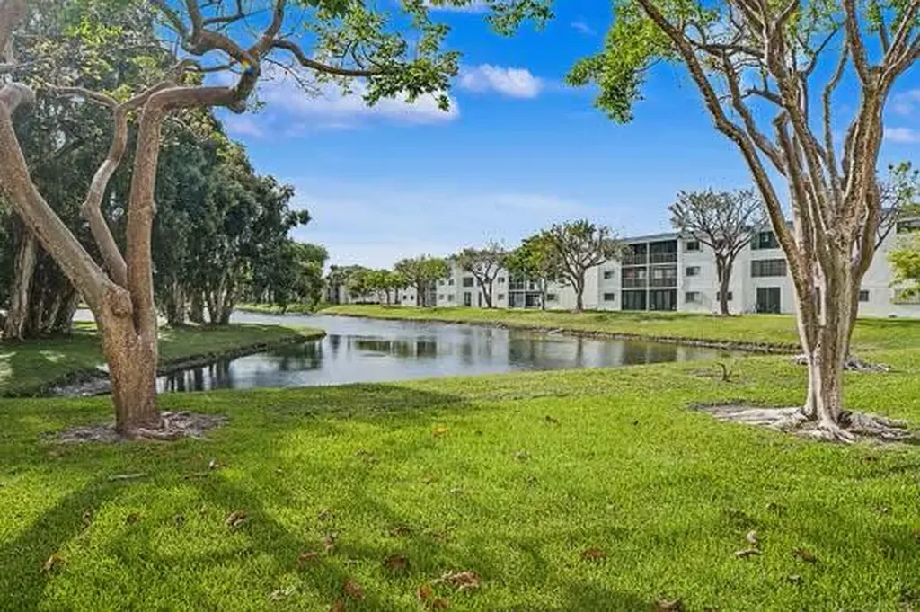 15075 Witney Road Delray Beach FL 33484
