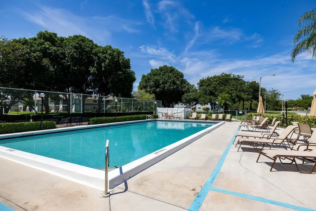 15075 Witney Road Delray Beach FL 33484
