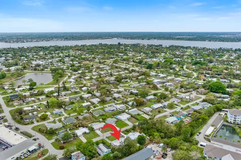 1003 NW 16th Place Stuart FL 34994