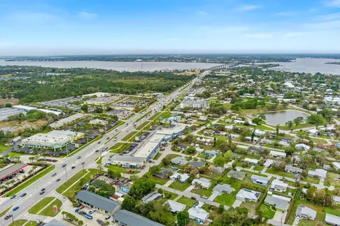 1003 NW 16th Place Stuart FL 34994