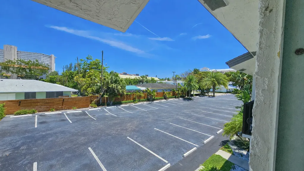 1917 NE 3rd Street Deerfield Beach FL 33441