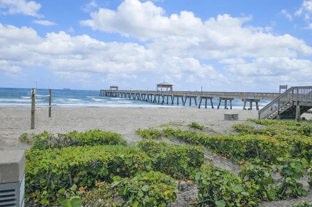1917 NE 3rd Street Deerfield Beach FL 33441