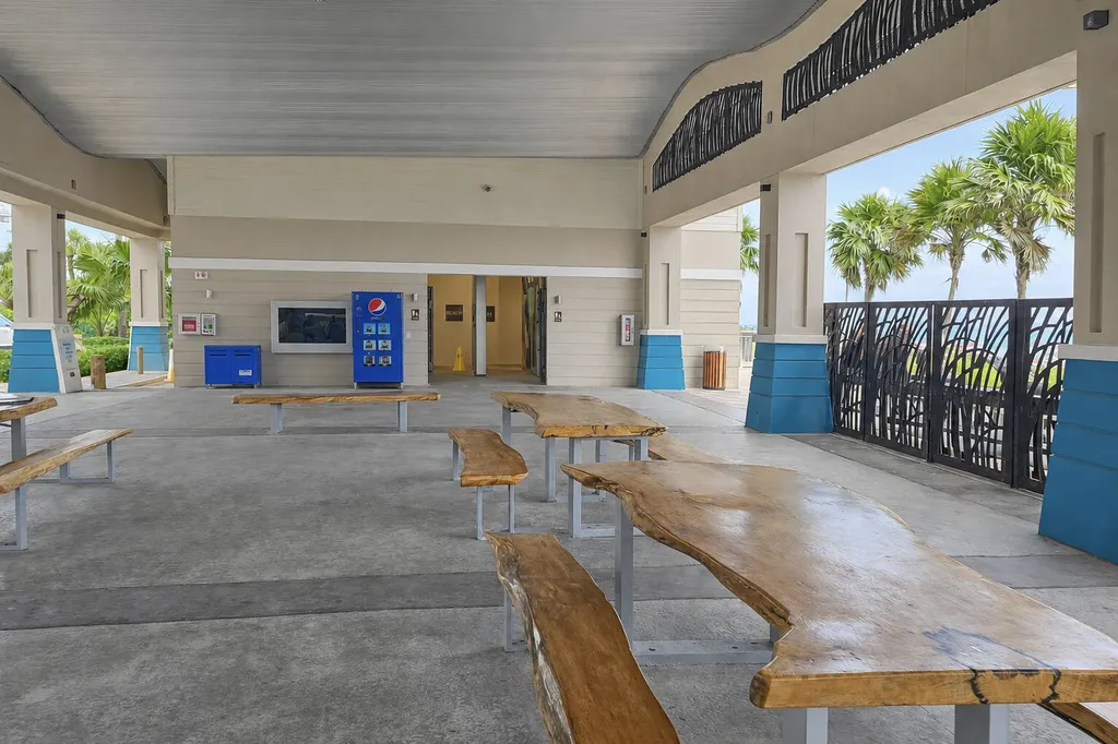 1917 NE 3rd Street Deerfield Beach FL 33441