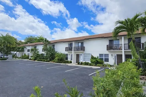 1917 NE 3rd Street Deerfield Beach FL 33441