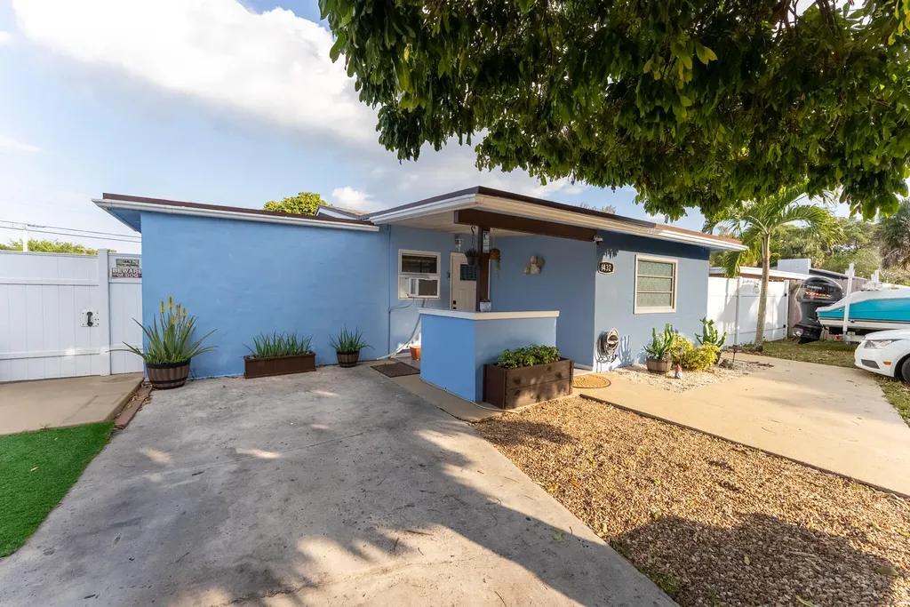 1432 SW 26th Avenue Fort Lauderdale FL 33312