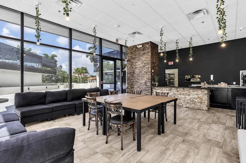 4800 N Federal Highway Boca Raton FL 33431