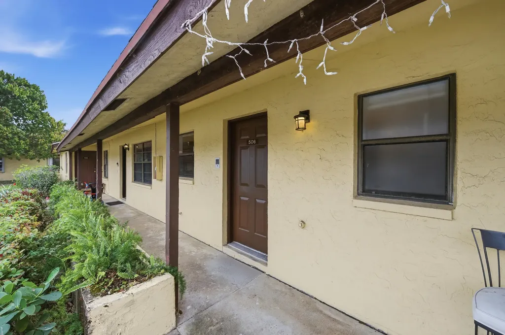 506 Glenwood Drive West Palm Beach FL 33415
