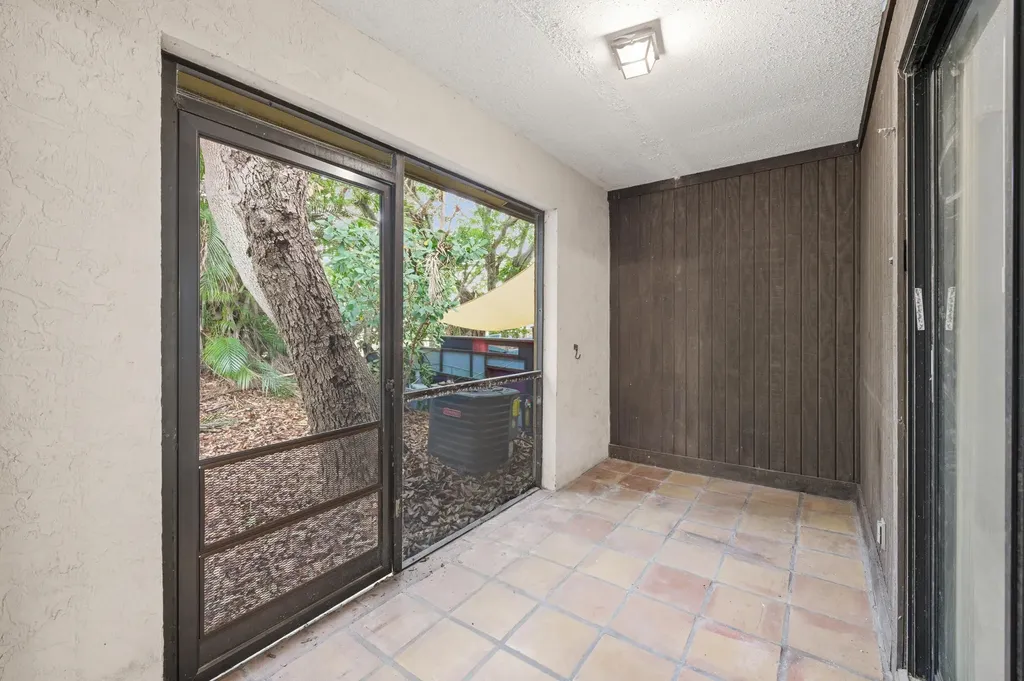 506 Glenwood Drive West Palm Beach FL 33415