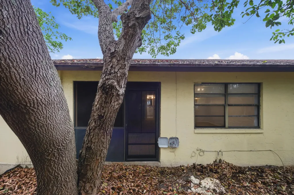 506 Glenwood Drive West Palm Beach FL 33415