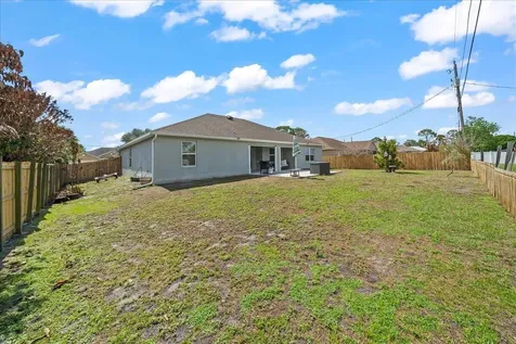 2141 SW Leafy Road Port St Lucie FL 34953