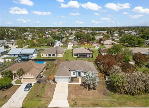 2141 SW Leafy Road Port St Lucie FL 34953