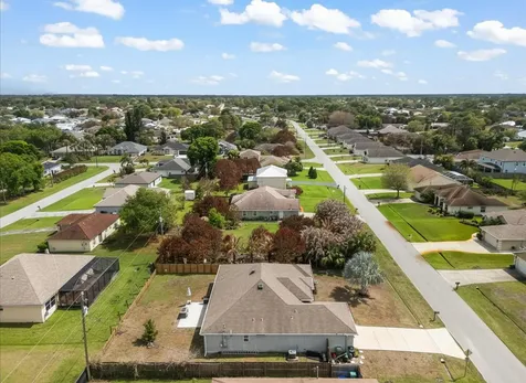 2141 SW Leafy Road Port St Lucie FL 34953
