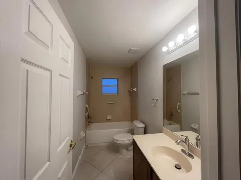 5864 NW Hann Drive Port St Lucie FL 34986