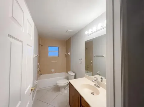 5864 NW Hann Drive Port St Lucie FL 34986