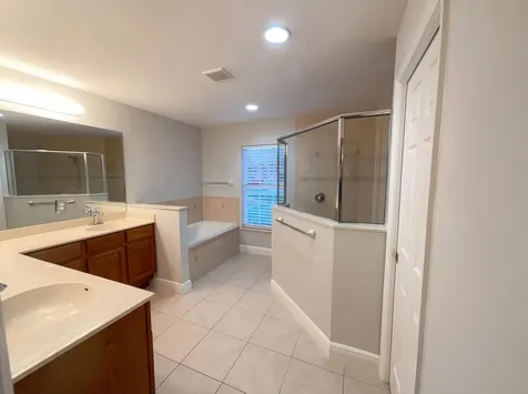 5864 NW Hann Drive Port St Lucie FL 34986