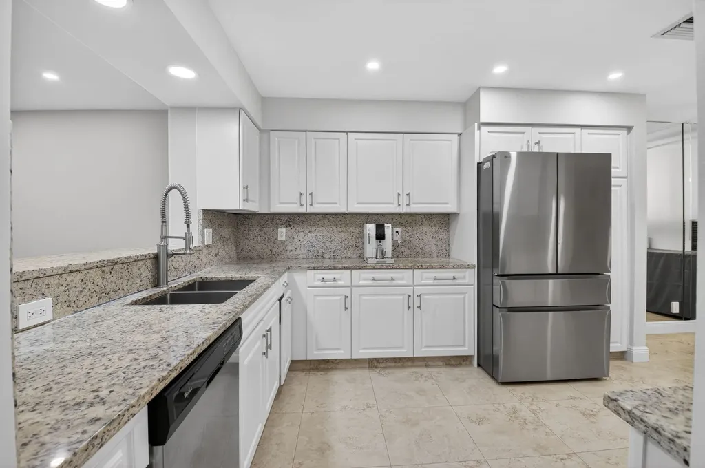 9105 S Boca Gardens Circle S Boca Raton FL 33496