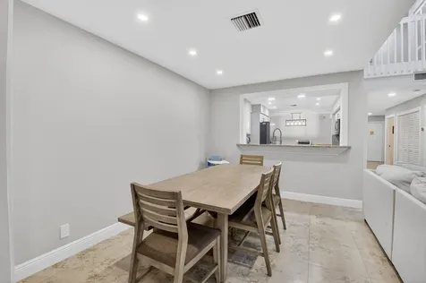 9105 S Boca Gardens Circle S Boca Raton FL 33496