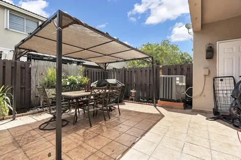 16637 NW 73rd Place Miami Lakes FL 33014