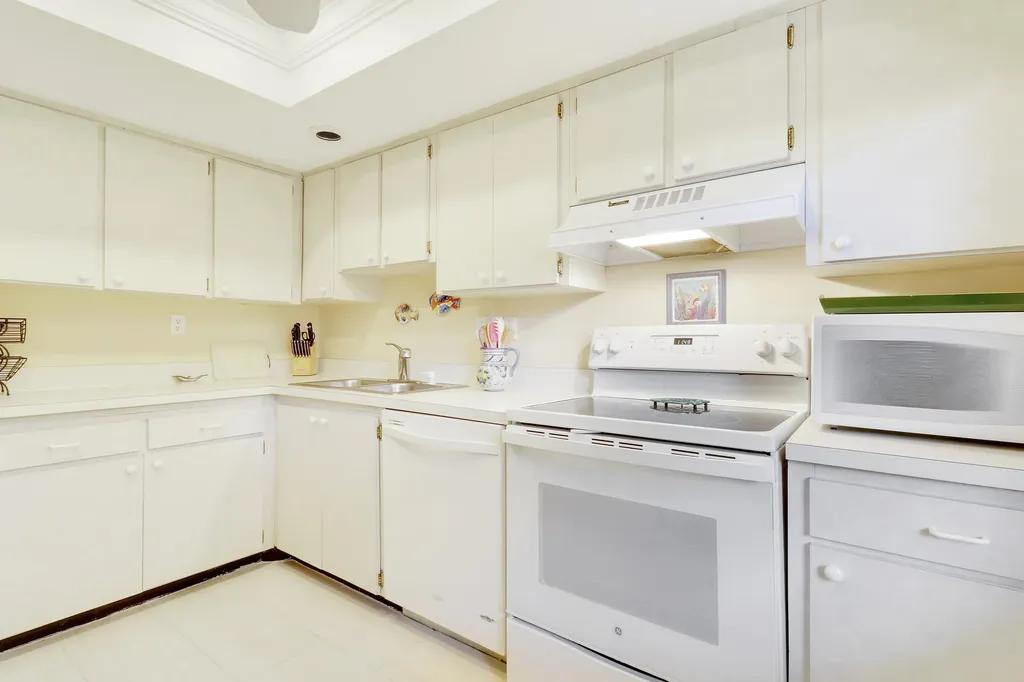 375 S Beach Road Jupiter FL 33469