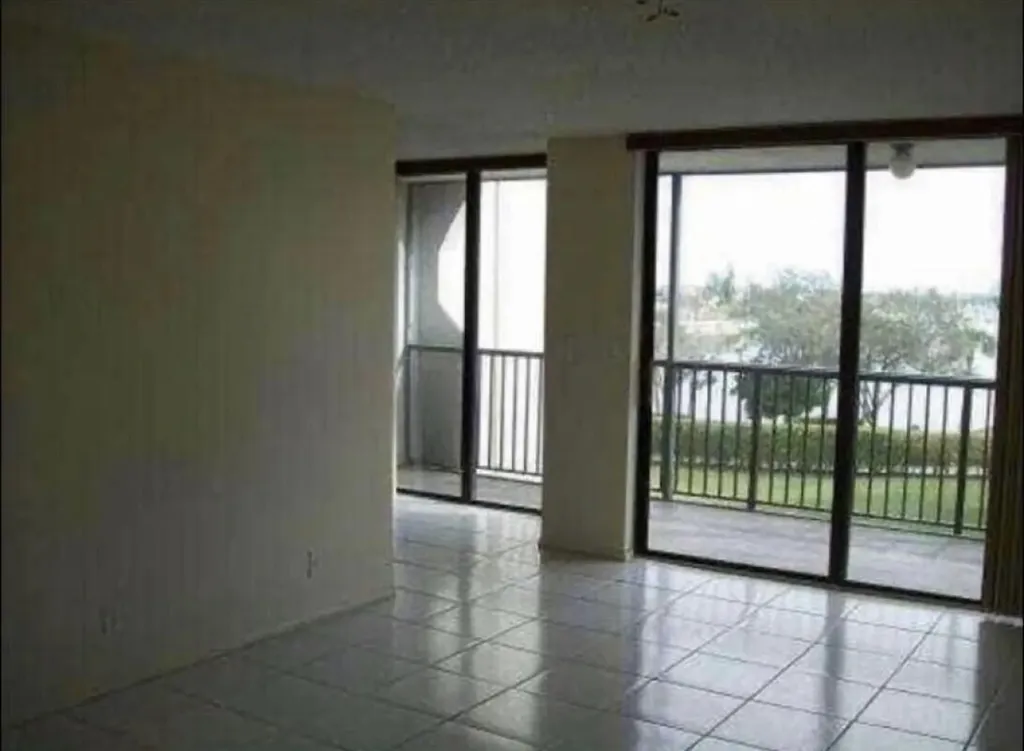 3550 Blue Lake Drive Pompano Beach FL 33064