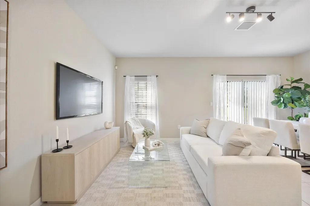 751 SW 11th Street Florida City FL 33034