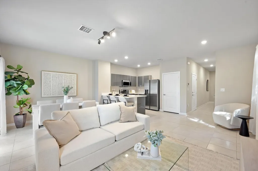 751 SW 11th Street Florida City FL 33034