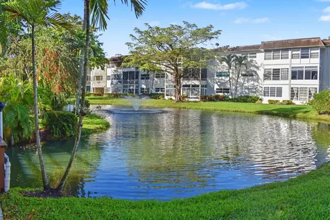 5171 W Oakland Park Boulevard Lauderdale Lakes FL 33313