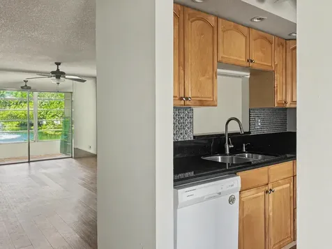 5171 W Oakland Park Boulevard Lauderdale Lakes FL 33313