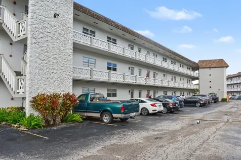 5171 W Oakland Park Boulevard Lauderdale Lakes FL 33313