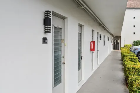 5171 W Oakland Park Boulevard Lauderdale Lakes FL 33313