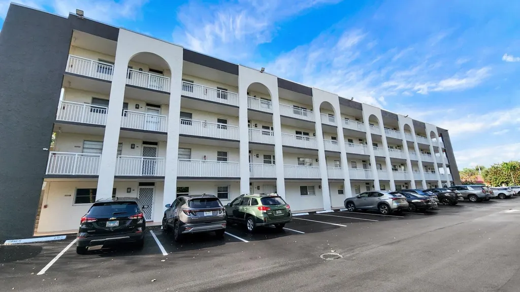 1541 S Ocean Boulevard Pompano Beach FL 33062
