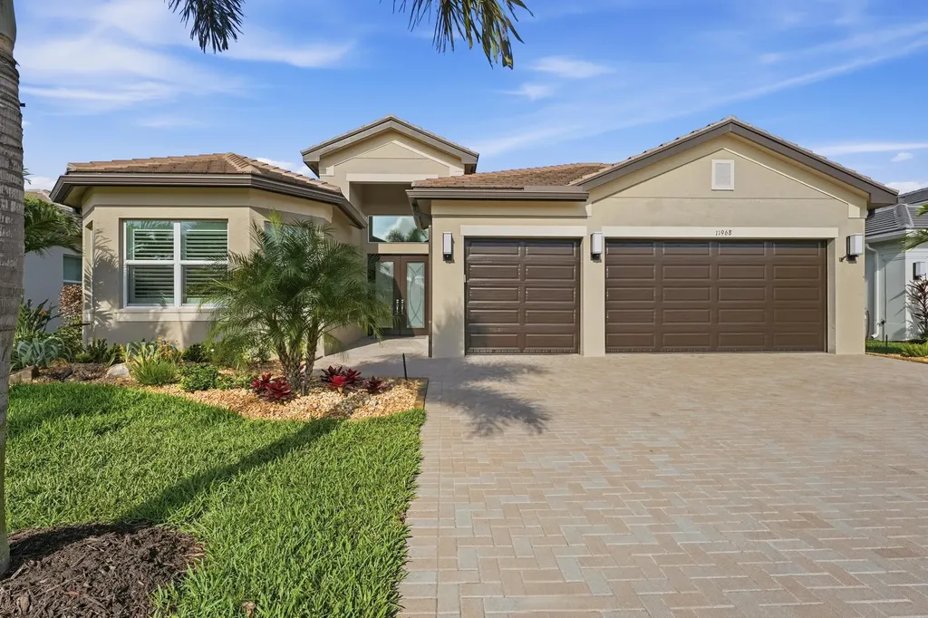 11968 SW Whitewater Falls Court Port St Lucie FL 34987