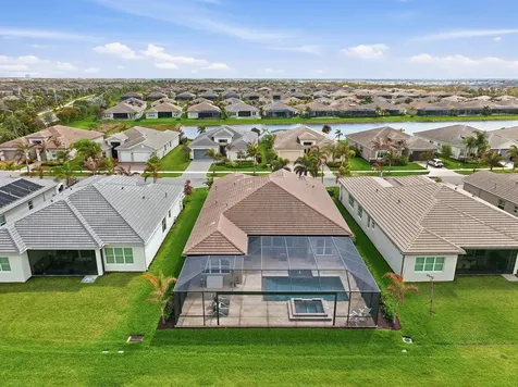 11968 SW Whitewater Falls Court Port St Lucie FL 34987