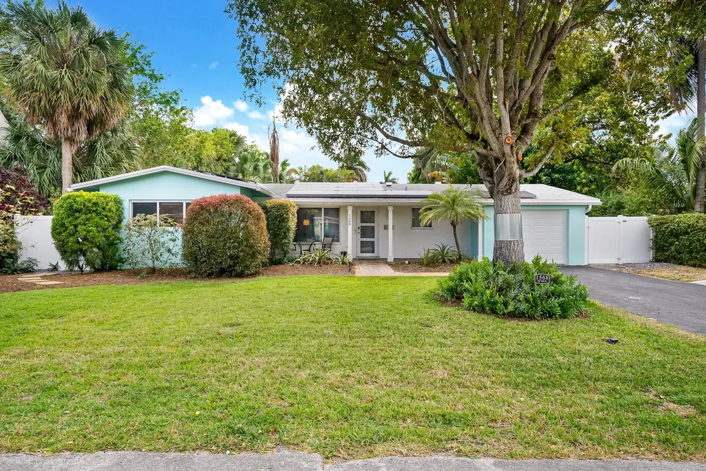 1568 NE 39th Street Oakland Park FL 33334