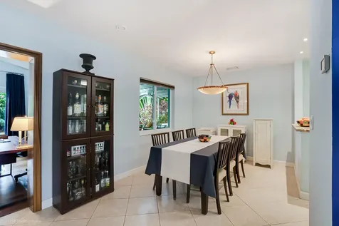 1568 NE 39th Street Oakland Park FL 33334