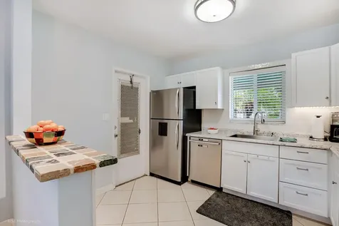 1568 NE 39th Street Oakland Park FL 33334
