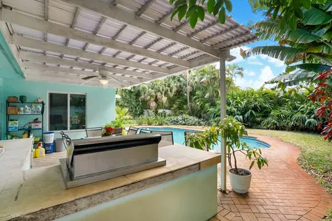 1568 NE 39th Street Oakland Park FL 33334