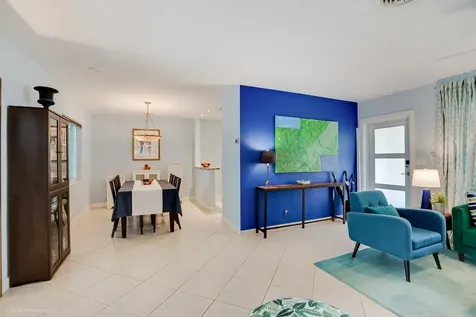1568 NE 39th Street Oakland Park FL 33334