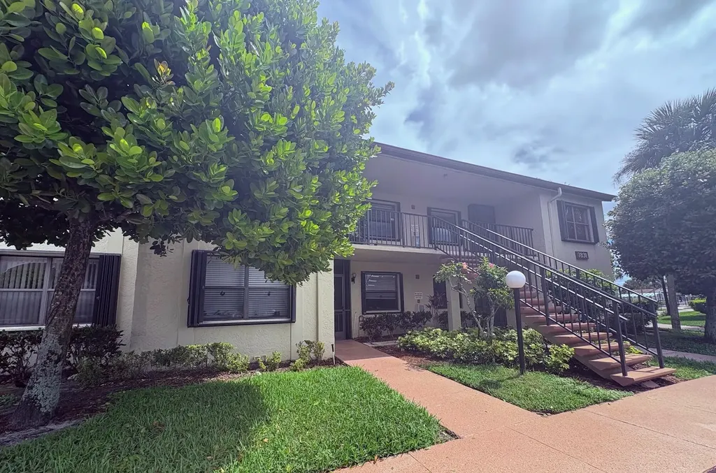 7831 Willow Spring Drive Lake Worth FL 33467