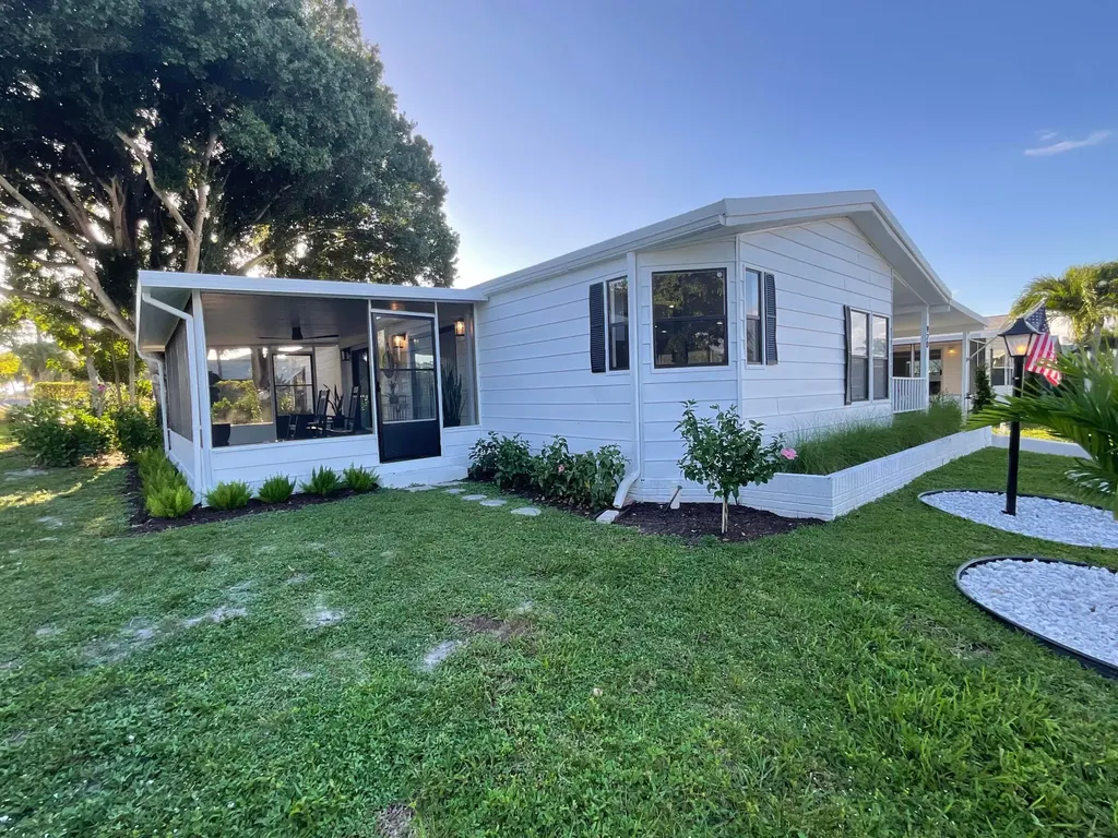 920 Sun Acres Lane Boynton Beach FL 33436