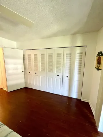 201 Canterbury I West Palm Beach FL 33417