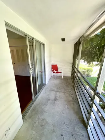 201 Canterbury I West Palm Beach FL 33417