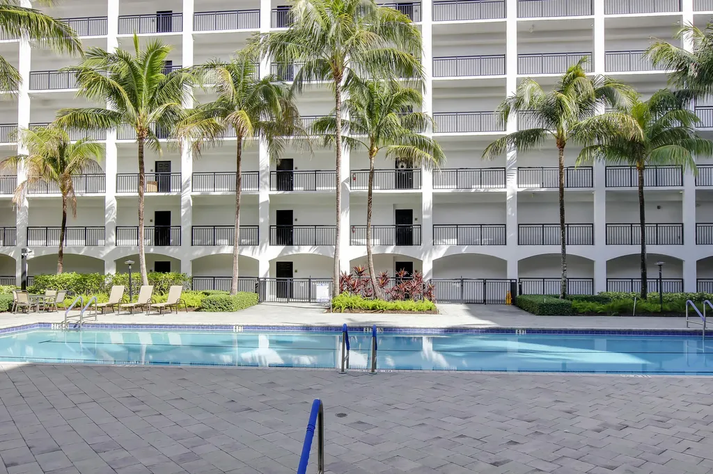 1660 Renaissance Commons Boulevard Boynton Beach FL 33426
