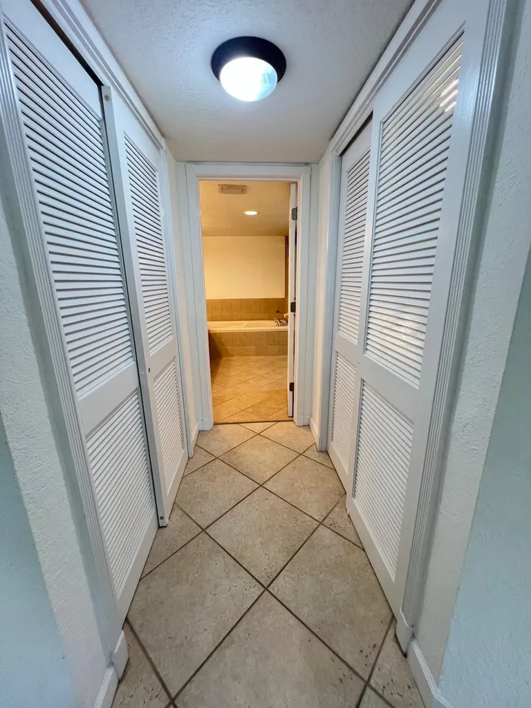 1501 E Broward Boulevard E Fort Lauderdale FL 33301